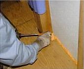 酒井商会 防蟻成分含有ウレタンフォームエアゾール式現場簡易発泡タイプ　1液型三井化学産資製「防蟻フォーム」の用途１Ｆ床室内内部の隙間